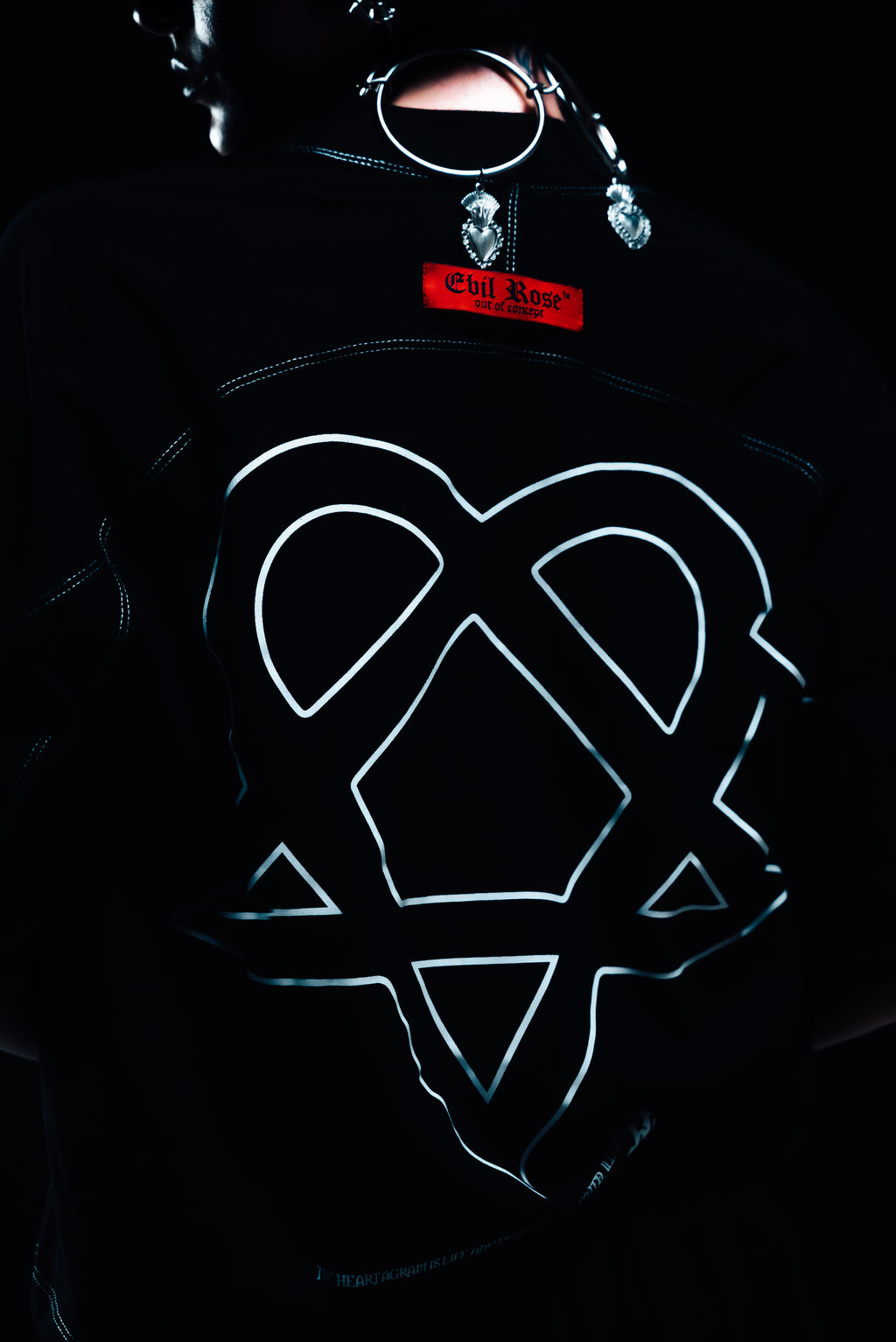 T-SHIRT HEARTAGRAM