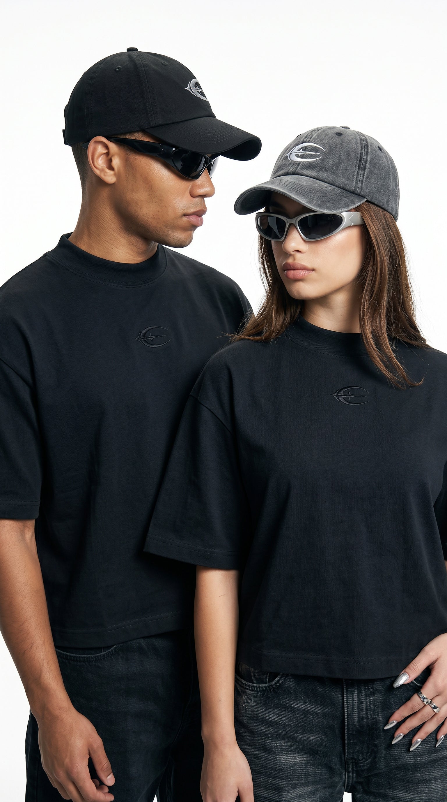 BASIC T-SHIRT
