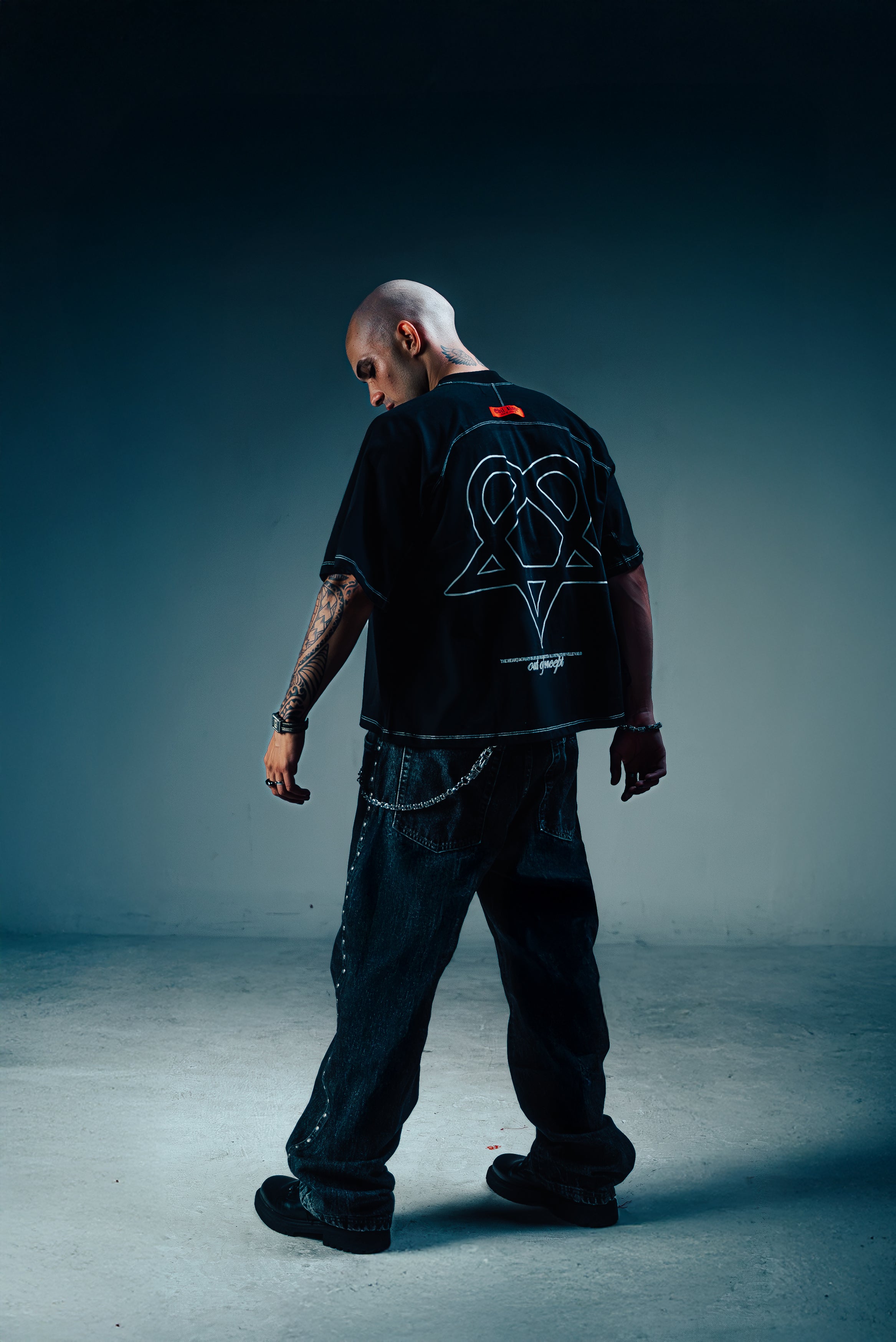 T-SHIRT HEARTAGRAM